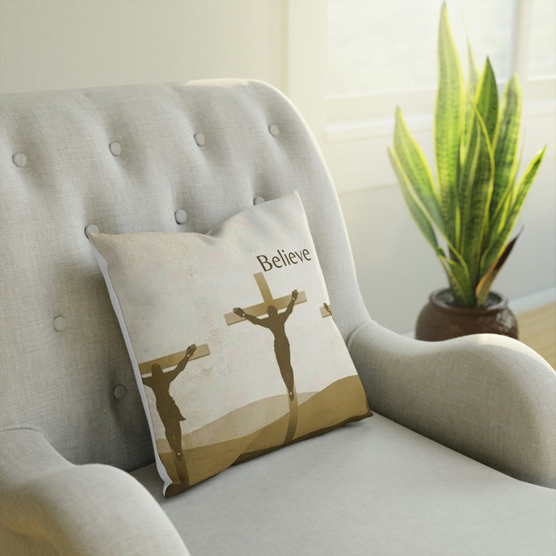 From our Faith Based collection of merchandise, this accent cushion is the perfect gift that special someone that believes in Christian values. Striking image of the crucifixion of Jesus.